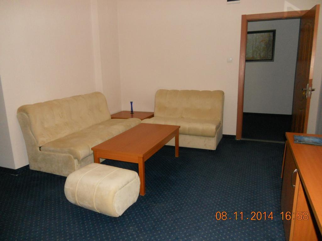 Family Hotel Helios Sevlievo Værelse billede